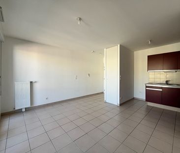 Location Appartement 2 pièces 37m² - Photo 4