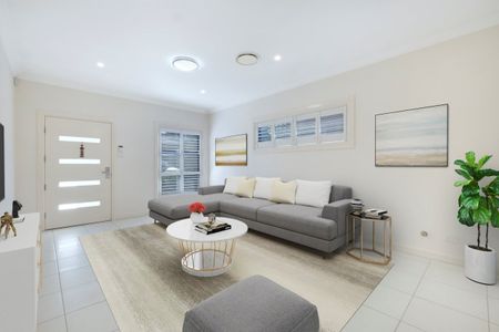 12 Reuben Street, Grantham Farm NSW 2765 - House For Rent | Domain - Photo 2