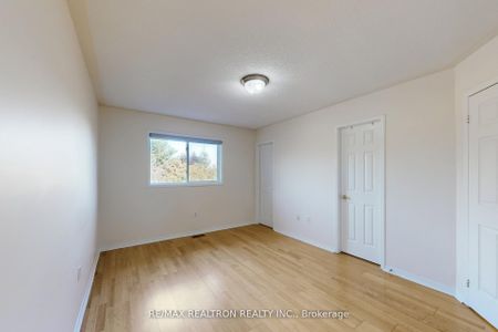 For Lease - 427 Ravineview Way, Oakville, Ontario - Photo 4