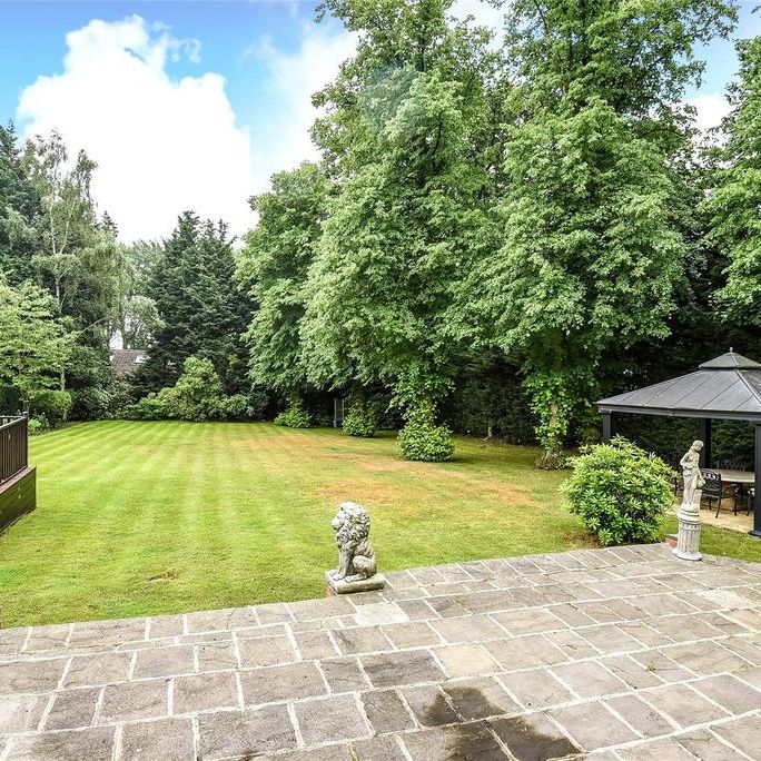 5 bedroom detached house to rent - Photo 1