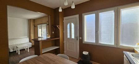Location Appartement 2 pièces 46m² PRIVAS 07000 - Photo 2