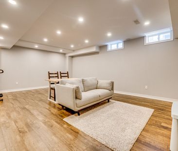 For Lease - 20 Harcourt Street, Vaughan, Ontario - Photo 2