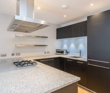 Farm Yard, SL4, London - Photo 6