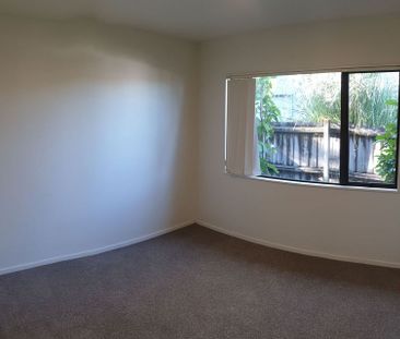 4 Bedroom Family Home with Top School Proximity - Photo 1
