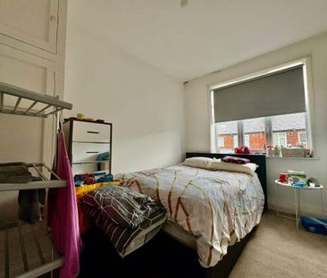 2 Bedroom Terrace House to Rent in Ashton - Photo 6