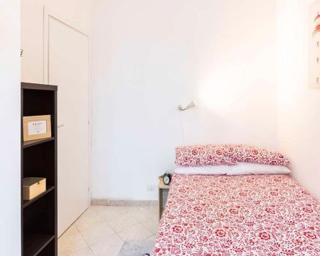 Via Paolo Bassi, Milan, Lombardy 20159 - Photo 3