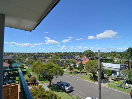 Modern Stylish 2 Bedroom Unit - Photo 5