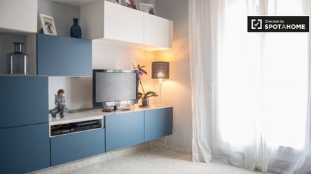 barcelona, Catalonia 08031 - Photo 2