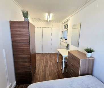 Room in a Shared Flat, Brodick House, E3 - Photo 4