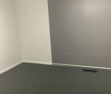 2 Bedroom Unit In Prime Location - Photo 2