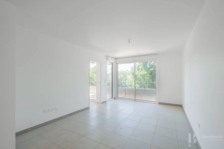 Rental Apartment Bordeaux Saint-Jean - Photo 3