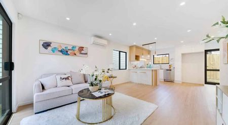 3 Bedrooms Modern Comfort & Convenience in Papatoetoe! - Photo 3