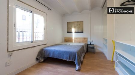 barcelona, Catalonia 08002 - Photo 3