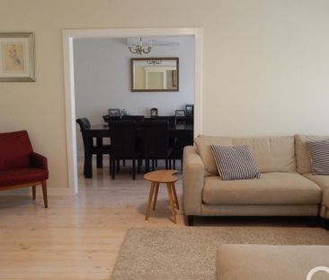 Open the Door To a Charming Family Home - Photo 2