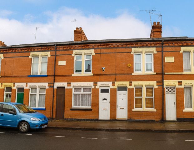 2 Bed Terraced House, Jarrom Street, LE2 - Photo 1