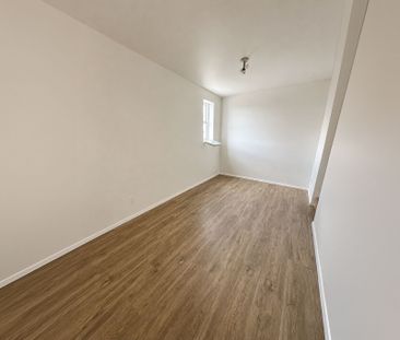 For Lease - 87 Frank Street Unit# 301, Strathroy-Caradoc, Ontario - Photo 5