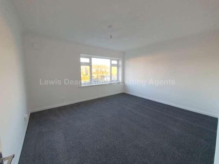 Freshwater Drive, Poole, Dorset, BH15 - Photo 2