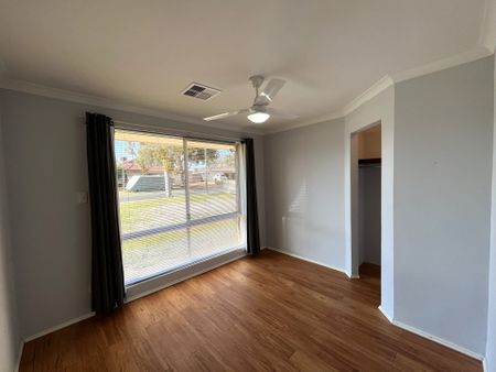 3x1 &plus; Study Home&excl; - Photo 5