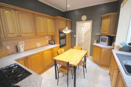 Darlington Road, Southsea - Photo 5