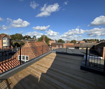 2 bedroom maisonette to rent - Photo 1