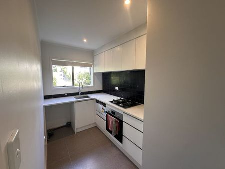 Warm and Practical - Photo 4