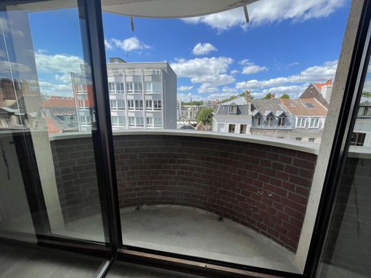 Location Appartement 2 pièces 48m² LAMBERSART 59130 - Photo 1