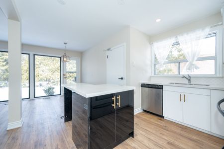 For Lease - 10 Sealcove Drive, Toronto, Ontario - Photo 5