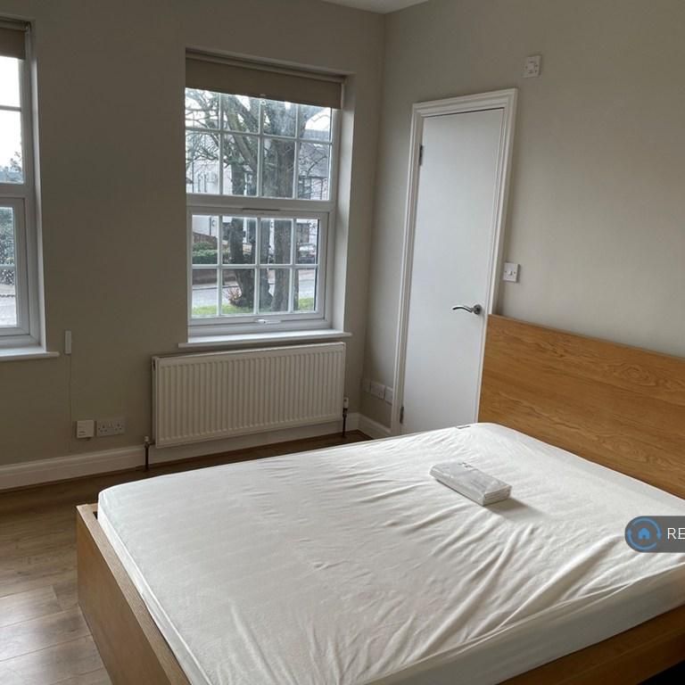 3 bedroom maisonette to rent - Photo 1