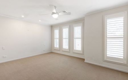 Beautiful 4-Bedroom Family Home for Rent! - Photo 3