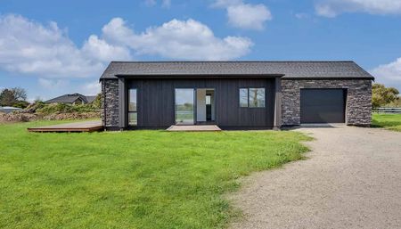 Brand new build in sought after Matangi. - Photo 3