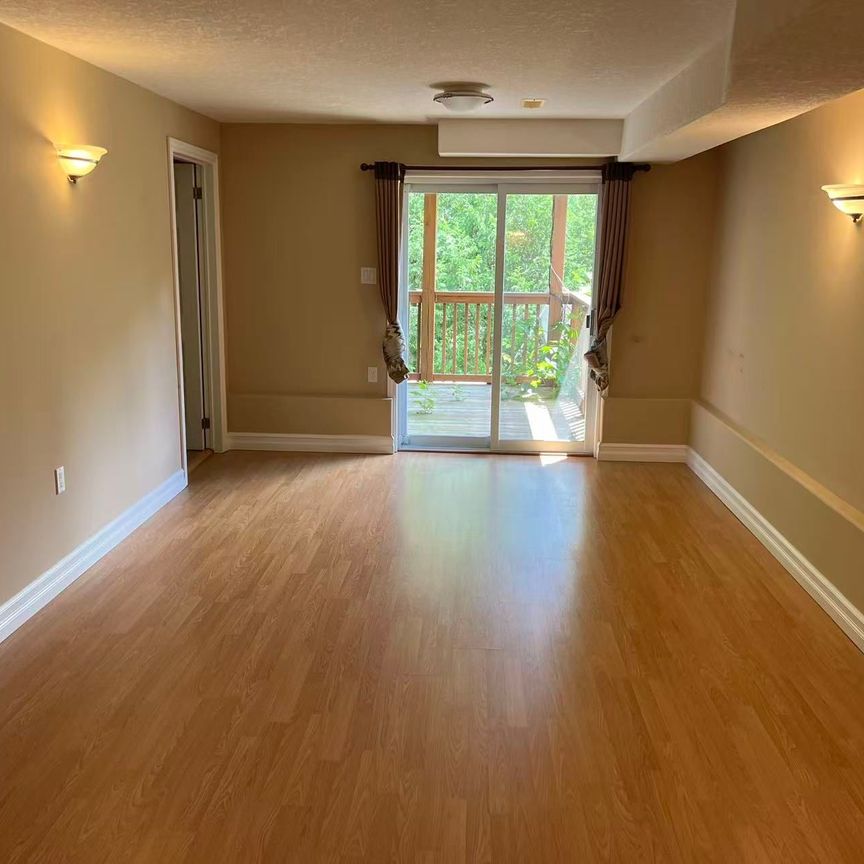 For Lease - 579 Violet Street, Waterloo, Ontario - Photo 1