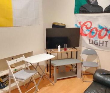 5 Agincourt Street, Belfast, BT7 1RB - Photo 1