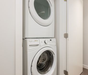 384 East 1st Ave (2nd Floor), Vancouver - Photo 3