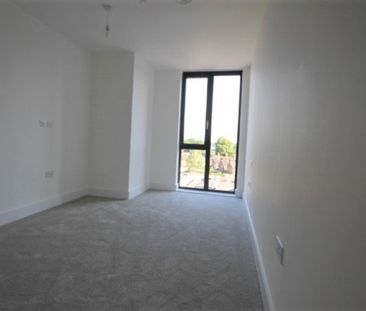 Epsom House, 2 Fairfield Avenue, Staines-Upon-Thames,TW18 - Photo 4