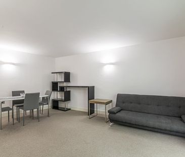 2 Bed Flat, Pierhead Wharf, E1W - Photo 1