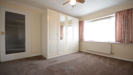 2 bedroom maisonette to rent - Photo 5