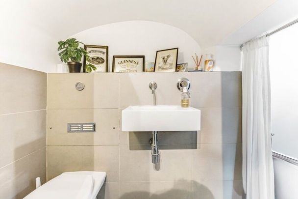 2 Bedroom Flat To Let - Photo 1