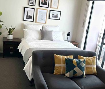 Studio apartment on Fanshawe St - Photo 4