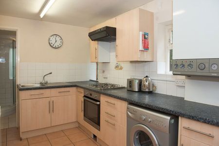 St Mary's Road, Cowley, Oxford - Photo 4