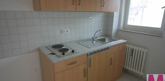 Großzügige Wohnung in zentrale Lage - Photo 2