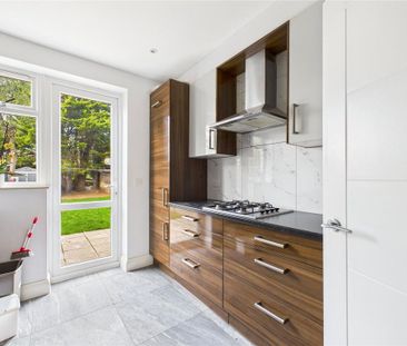 3 bedroom terraced house to rent - Photo 5