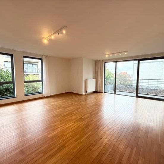 Appartement te huur - Photo 1