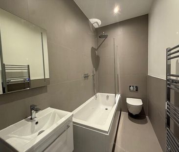 Flat 8, Croydon - Photo 3