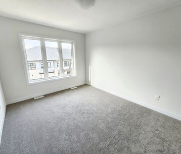 For Lease - 25 John Canning Way, Markham, Ontario - Photo 5