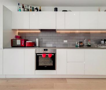 2 bedroom flat to rent - Photo 3