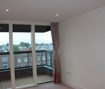 2 Bed Flat, Upper Richmond Road, SW15 - Photo 6