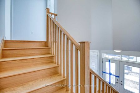 Detached Home For Lease | X8088260 - Photo 3