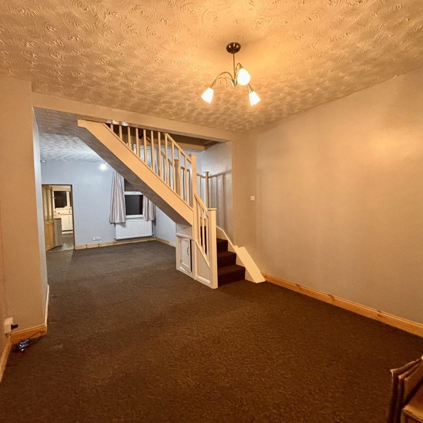 Bearwood Hill Road - Photo 1