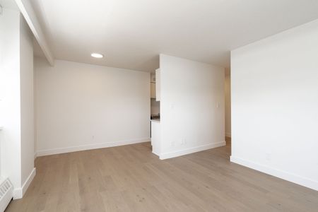 190 Jameson Avenue - Photo 2