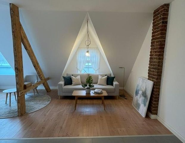 Exklusive 3-Zimmer Altbau-Wohnung mit Dachloggia – kernsaniert 2025 - Photo 1